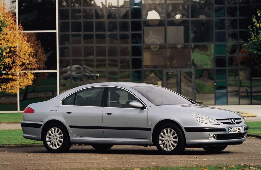  Peugeot 607 1999 года  (фото 22 из 53)